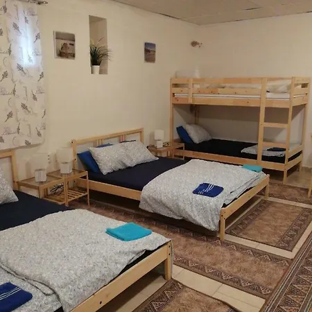 U Studanky Apartment Strachotin