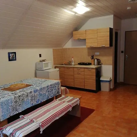 Apartment U Studanky Strachotin